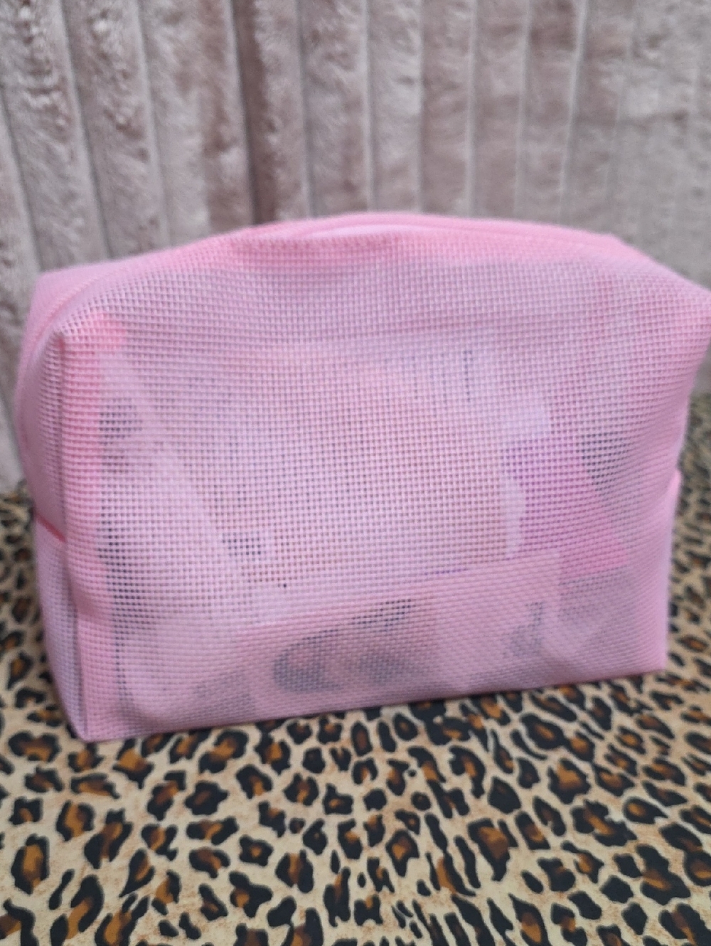 Makeup Bag Of Random Samples 20 Pieces
